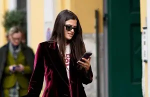 5 Perfect Times to Wear a Velvet Blazer